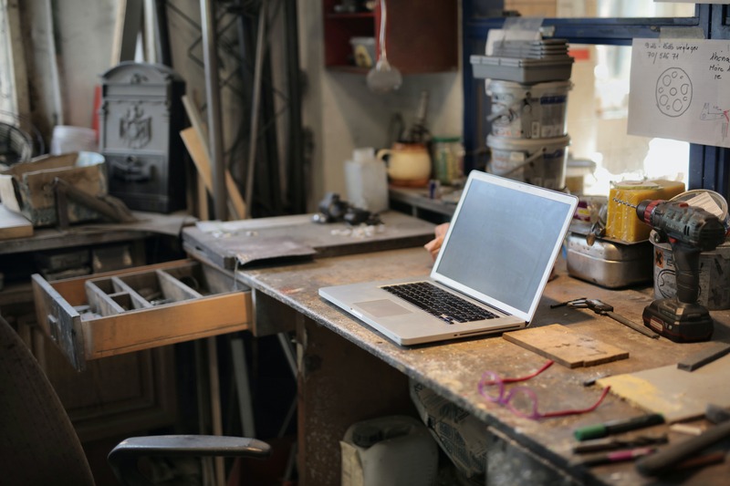 Attached vs. Detached Garage: Weighing the Pros and Cons